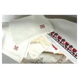 Assorted Embroidered and Lace Vintage Linens Lot with Tote Bag Assorted Embroidered and Lace Vintage Linens Lot with Tote Bag
