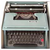 Olivetti Underwood Ventura Portable Typewriter with Case and Instructions Olivetti Underwood Ventura Portable Typewriter with Case and Instructions
