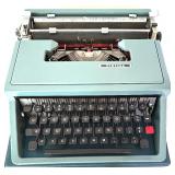 Olivetti Underwood Ventura Portable Typewriter with Case and Instructions Olivetti Underwood Ventura Portable Typewriter with Case and Instructions