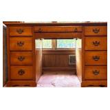 Traditional Wood Office Desk with Seven Drawers and Brass Handles Traditional Wood Office Desk with Seven Drawers and Brass Handles