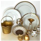 Naiper Pineapple Table Lighter & Gold Decor Mixed Lot Naiper Pineapple Table Lighter & Gold Decor Mixed Lot