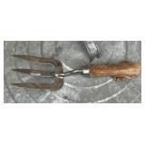 Garden Tool Bundle: Black+Decker Hedge Trimmer, Fiskars Weeder, Pruners, Gloves Garden Tool Bundle: Black+Decker Hedge Trimmer, Fiskars Weeder, Pruners, Gloves