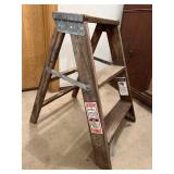 Werner Model W130-4 2-Foot Wooden Ladder, 200 lb Capacity