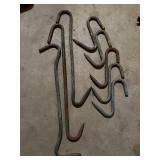 8 Metal Hooks