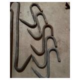 8 Metal Hooks