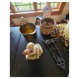 Assorted Home Decor Items