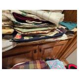 Large Lot of Various Size Towels and Other Linens