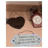 Assorted Laundry Room Decorative Items