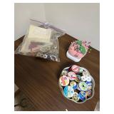 Vintage Gold Zig Zag Sewing Machine and Console