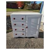 Great Solid Dresser with 4 Drawers and one Cabinet side