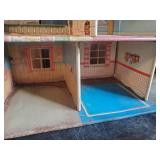 Vintage Metal Doll House with some furniture good condition