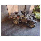 5 Gi Joe Action Figures & Various Gi Joe Jeeps Cobra Stinger V.A.M.P. Mark II, Gi Joe VAMP Attack Vehicle and more