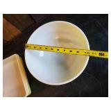 2 Vintage Pirex Pan and Bowl in good vintage condition