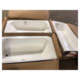 Lot of Assorted Bathtubs Various Models and Conditions Customer Returns See Pictures See Pictures