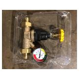 Apollo 3/4 in. Bronze Double Union PEX-A Barb Water Pressure Regulator with Gauge  Customer Returns See Pictures See Pictures
