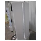 Vertical Hydroponic Growing System