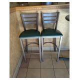 COMMERCIAL HIGHTOP ROUND DINING TABLE W/ HIGHTOP CHAIRS (2)