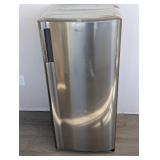 NEW LG TOP FREEZER REFRIGERATOR