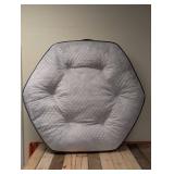 KIRKLAND SIGNATURE HEX PET BED (GRAY)