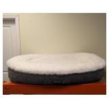 KIRKLAND SIGNATURE CUTTLER PET BED