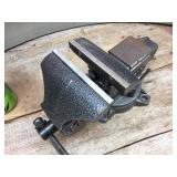 OLYMPIA 605 5" Bench Vise - Nice
