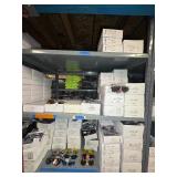 Sunglasses, approximately 1,200 Note: All merchandise is new