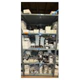 Sunglasses, approximately 950. Note: All merchandise is new