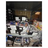 Sunglasses, approximately 1000. Note: All merchandise is new