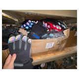 Winter gloves Note: All merchandise is new