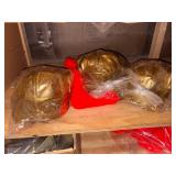 Hats, jackets, dolls, vases, fidget toys, snow scrapers