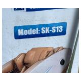 FUTURE Massage Chair with LCD Screen (FT-S13)