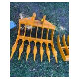 FUTURE 32" Excavator Rake with Teeth, fits CAT 305