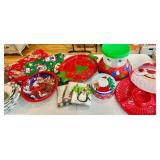 Holiday Tree Plates & Christmas Tin Set and Party Creations