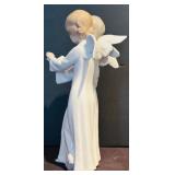 Vintage NAO Lladro Porcelain Angel Choir Figurine