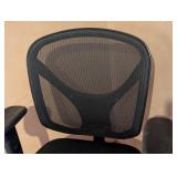 LL - Adjustable Mesh Office Chair with Armrests and Rolling Base