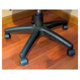 LL - Adjustable Mesh Office Chair with Armrests and Rolling Base