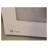 K - GE Profile Microwave Model PEM31DM1CC