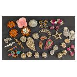 K - Collection of Vintage Costume Brooches and Earrings