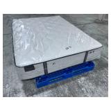 Stearns & Foster Estate "Cayla" Ultra Firm Queen Mattress - MSRP $3,199.00 - No Reserve!