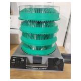 Kodak EKTAGRAPHIC III AMT Slide Projector with 4 carousels. .Good working condition.