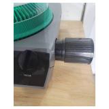 Kodak EKTAGRAPHIC III AMT Slide Projector with 4 carousels. .Good working condition.