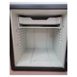 Sentry Floor Safe Model Model CSW4747 with keys and combination.