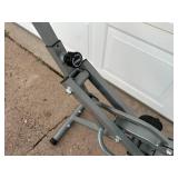 Squatting Exercise Machine