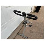 Squatting Exercise Machine
