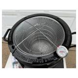 New Char-Broil Big Easy Oil-Less Gas Turkey Air Fryer
