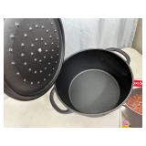 New 5 Quart Cast Iron Dutch Oven - Scuffed