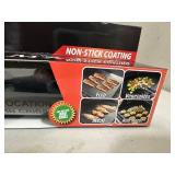 2 New Non-Stick Grilling / Baking Mats