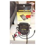 Minn Kota MKA-16-02 Quick Release Bracket and Battery Charger