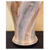 LR - Vintage Swirled Ceramic Table Lamp