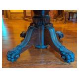 ML - Antique Round Oak Dining Table with Carved Paw Feet and 4 Leaves